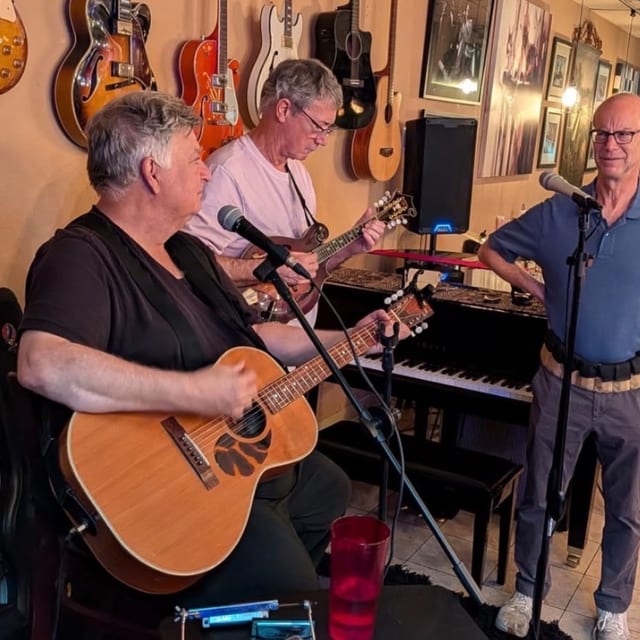 Open Mic w/ David Grossman 